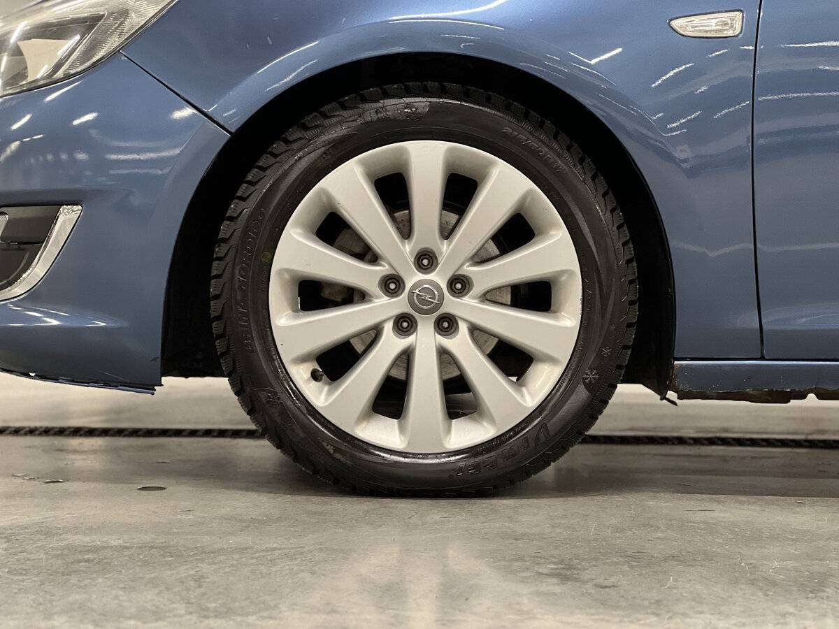 Опель Астра б/у, 2013, Механическая. Фото: #17