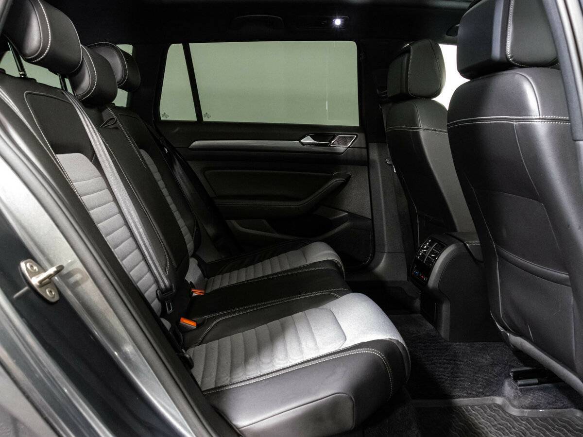 Фольксваген Пассат б/у, 2016, Роботизированная. Фото: #16