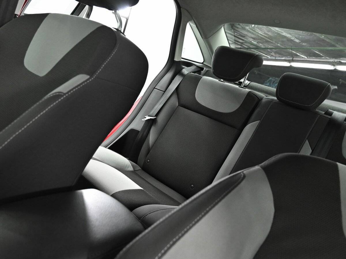 Форд Фокус б/у, 2012, Роботизированная. Фото: #12