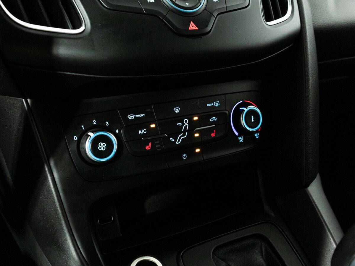 Форд Фокус б/у, 2017, Роботизированная. Фото: #15