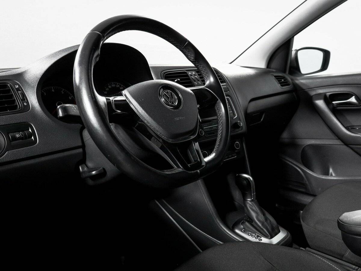 Фольксваген Поло б/у, 2016, Автоматическая. Фото: #13