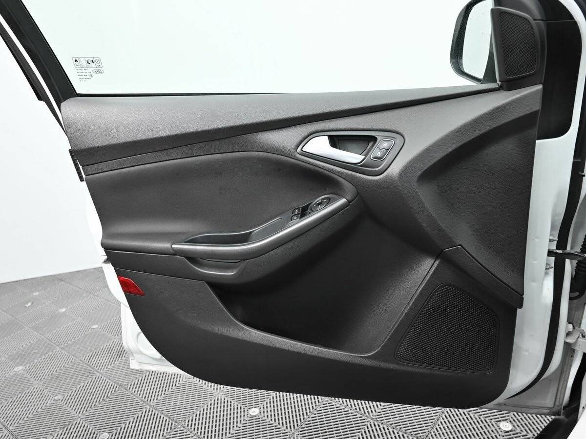 Форд Фокус б/у, 2016, Механическая. Фото: #6