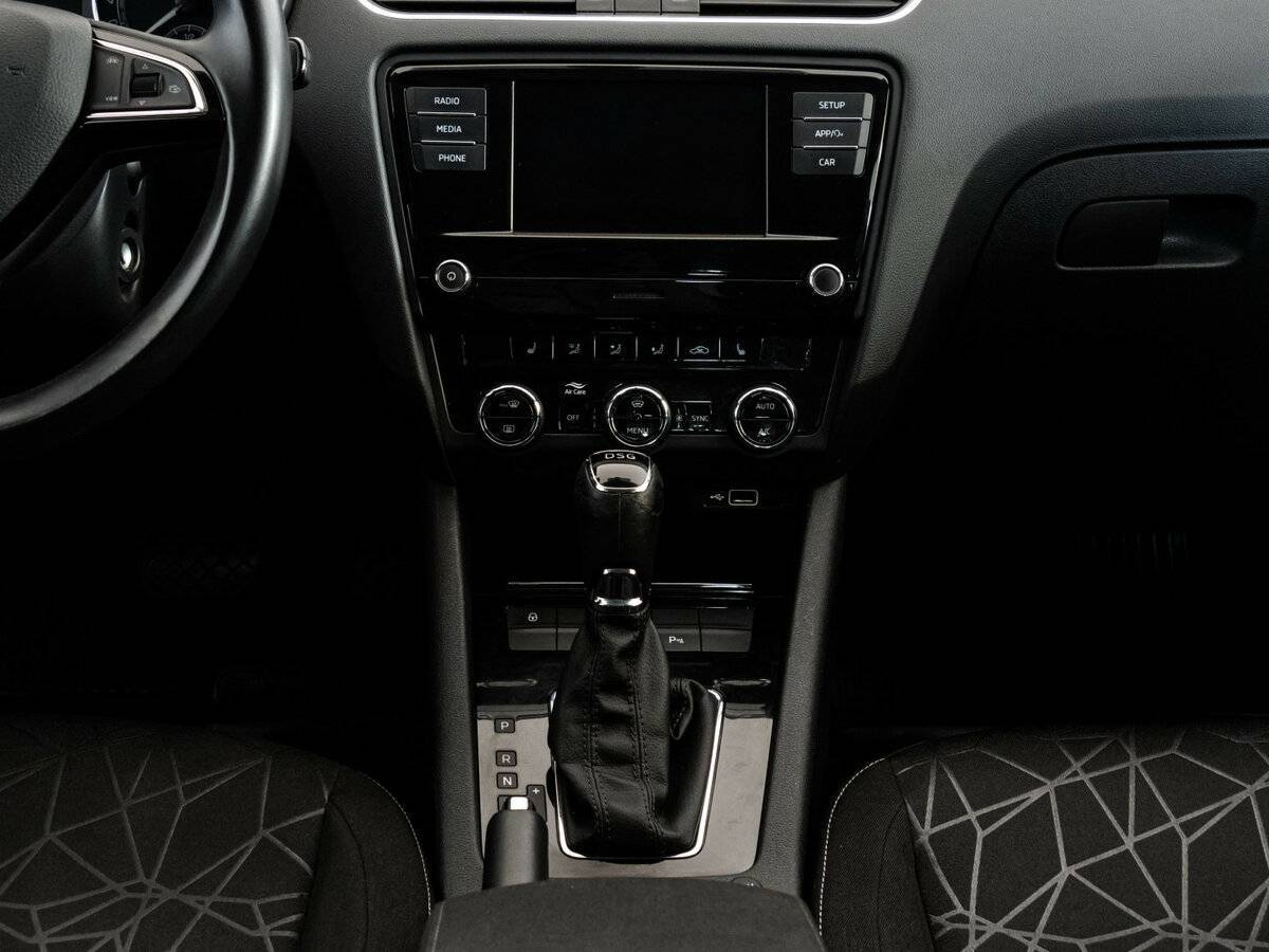 Шкода Октавия б/у, 2018, Роботизированная. Фото: #13