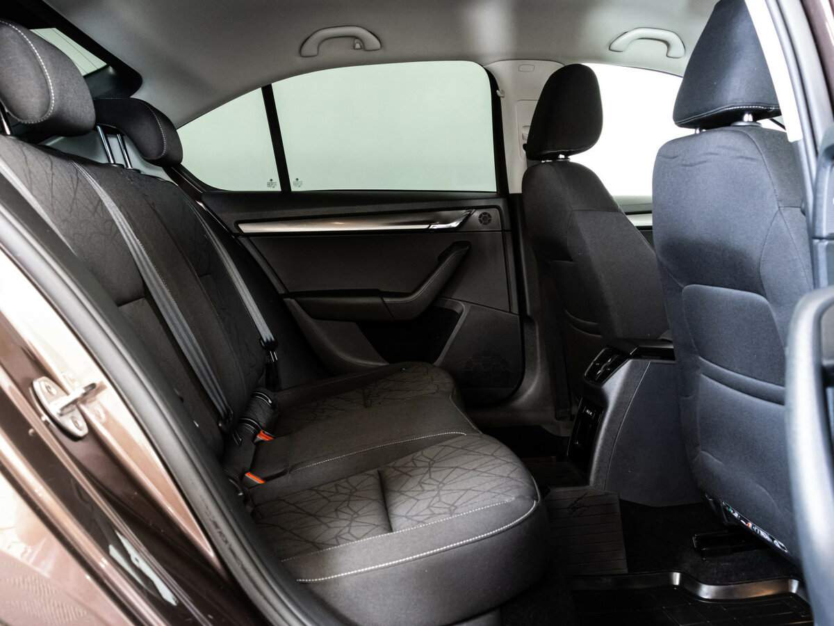 Шкода Октавия б/у, 2018, Роботизированная. Фото: #16