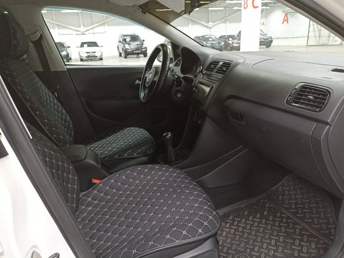 Фольксваген Поло б/у, 2013, Механическая. Фото: #10