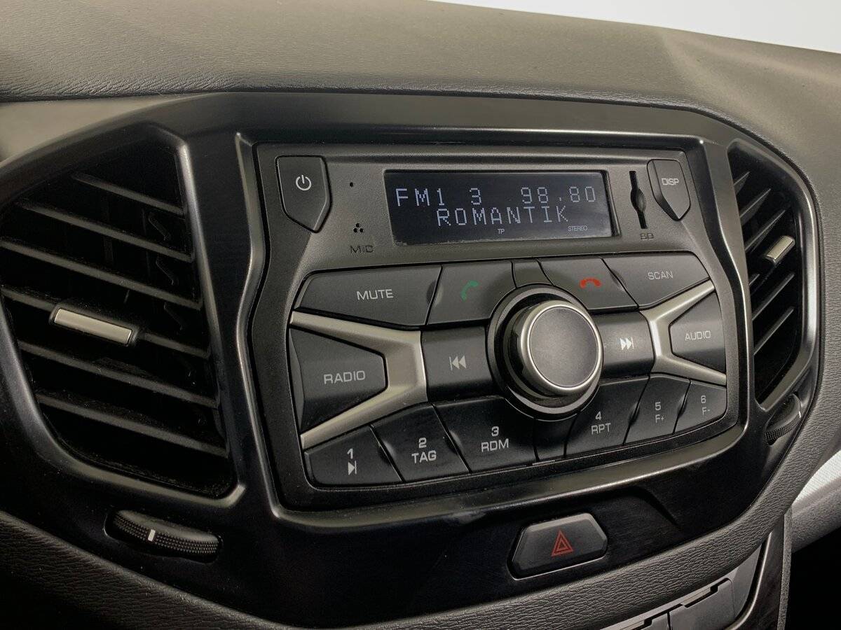 Лада (ВАЗ) Веста б/у, 2021, Механическая. Фото: #14