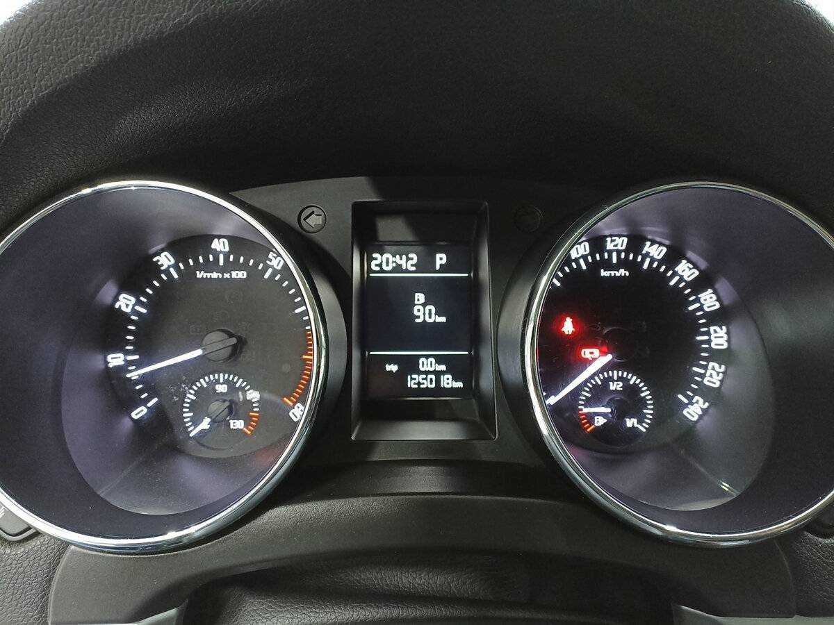 Шкода Йети б/у, 2014, Роботизированная. Фото: #12