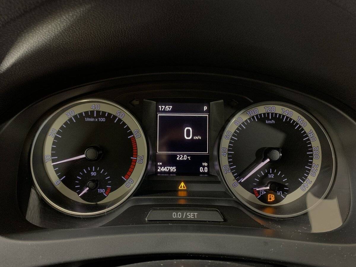 Шкода Рапид б/у, 2016, Роботизированная. Фото: #13