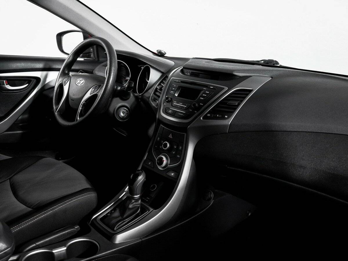 Хендай Елантра б/у, 2015, Автоматическая. Фото: #8