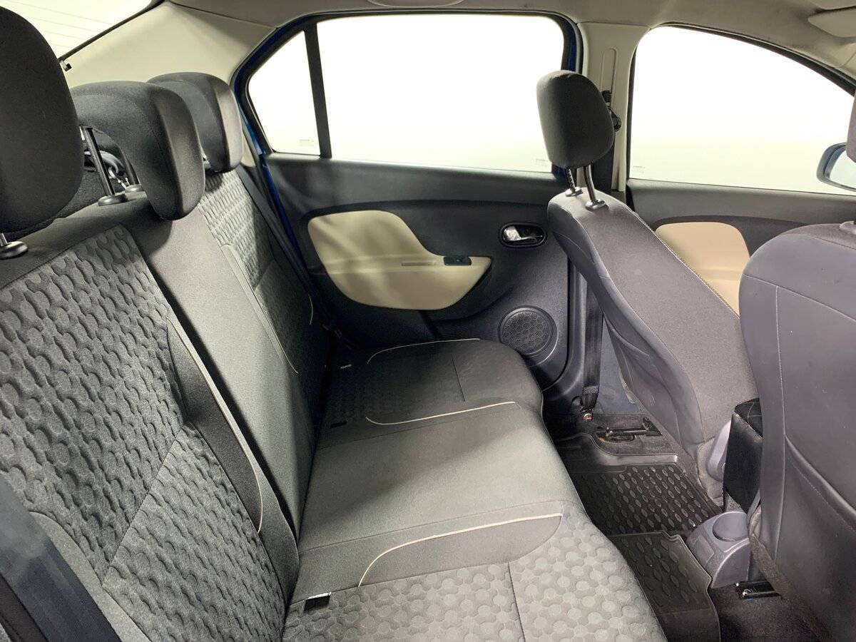 Рено Логан б/у, 2015, Роботизированная. Фото: #16