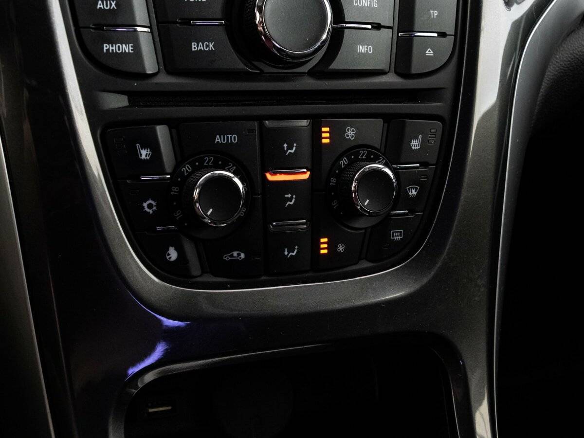 Опель Астра б/у, 2012, Автоматическая. Фото: #13