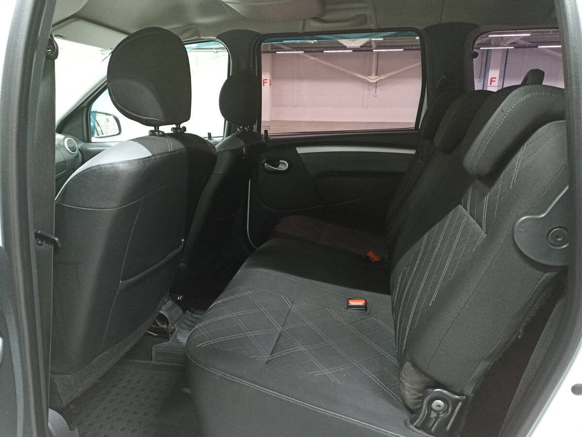 Лада (ВАЗ) Ларгус б/у, 2017, Механическая. Фото: #11