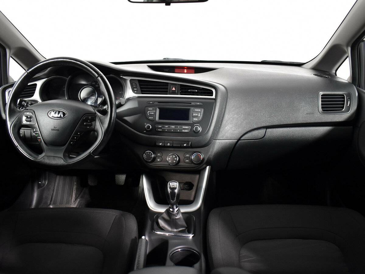 Киа Сид б/у, 2016, Механическая. Фото: #10