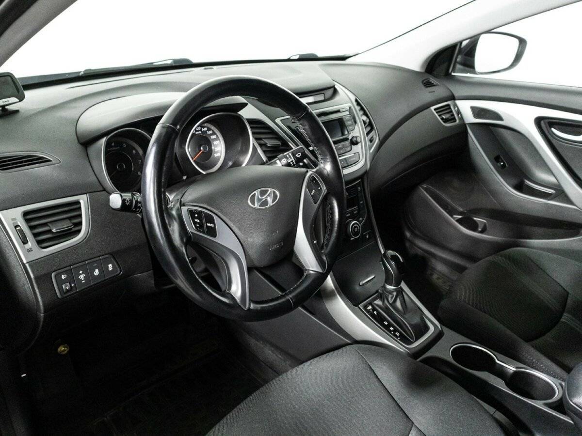 Хендай Елантра б/у, 2015, Автоматическая. Фото: #10