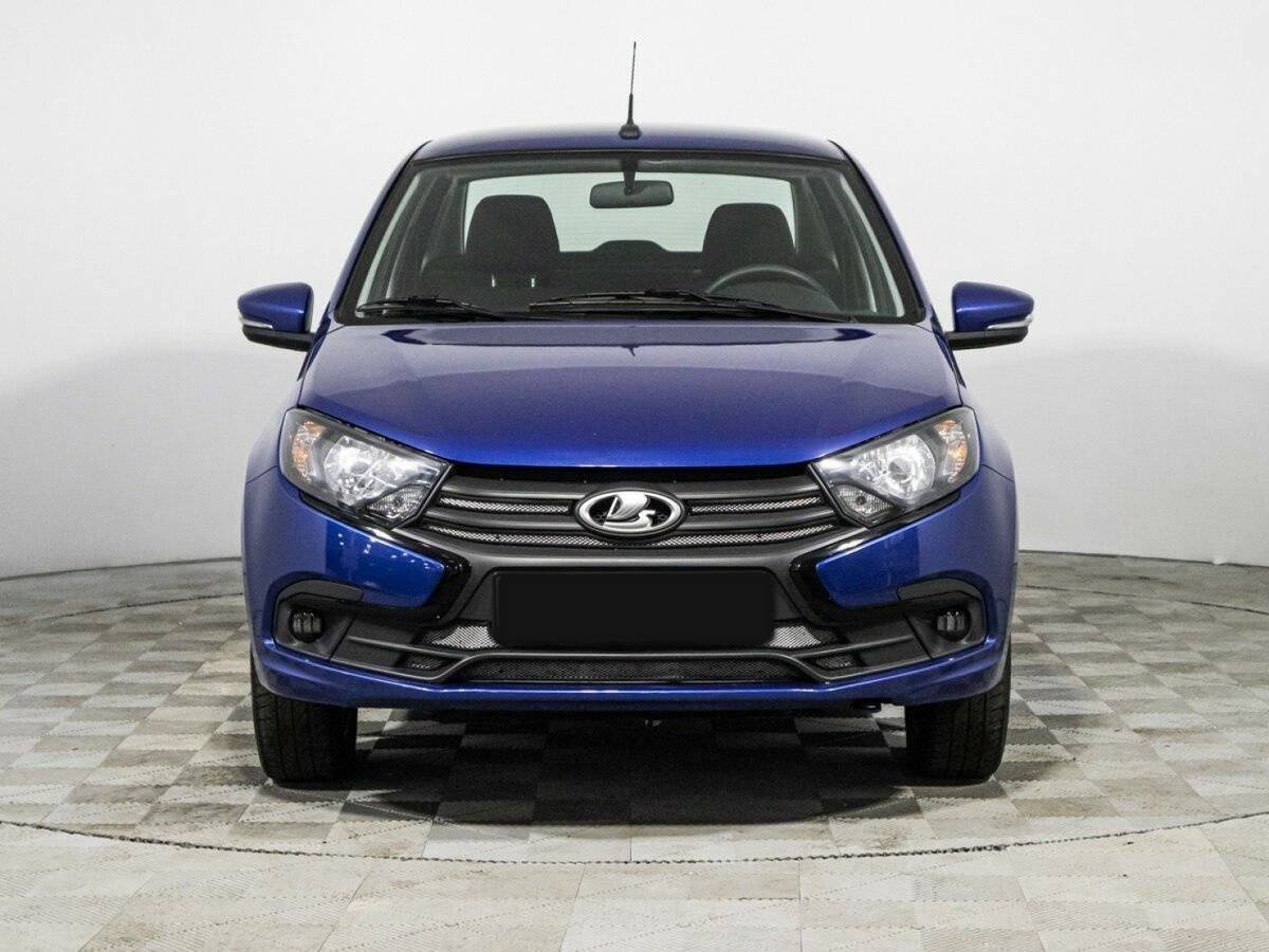 Лада (ВАЗ) Гранта б/у, 2022, Механическая. Фото: #1