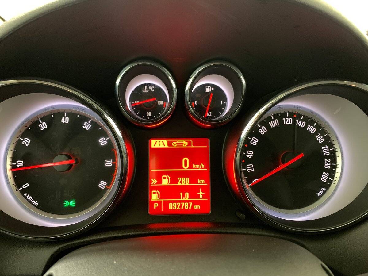 Опель Астра б/у, 2014, Автоматическая. Фото: #13