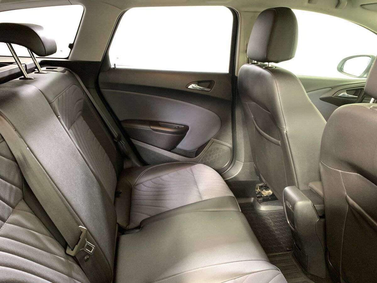 Опель Астра б/у, 2014, Автоматическая. Фото: #16