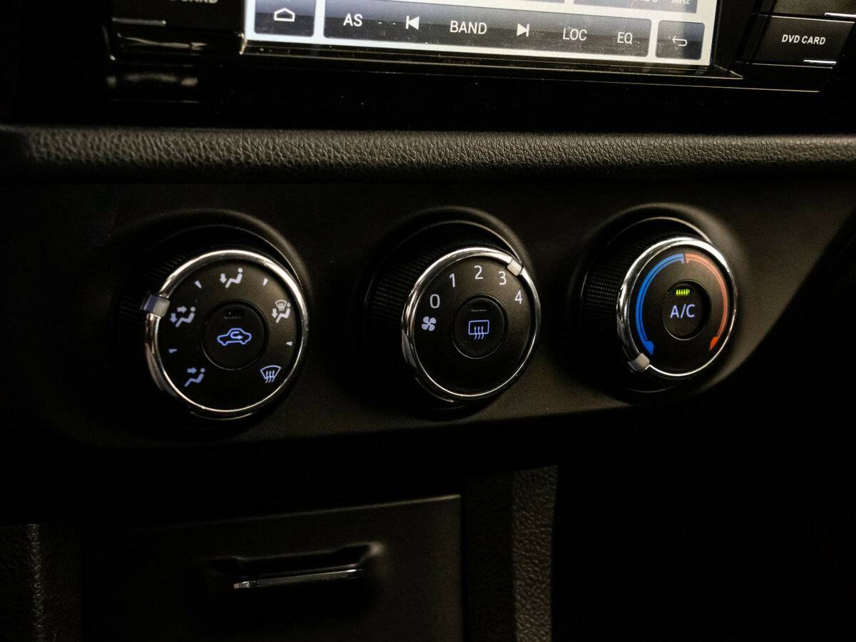 Тойота Королла б/у, 2013, Механическая. Фото: #13