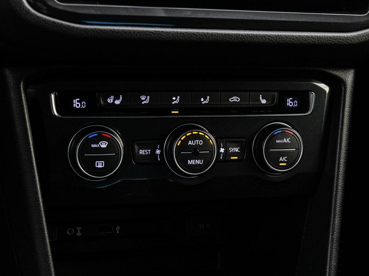 Фольксваген Тигуан б/у, 2017, Роботизированная. Фото: #11