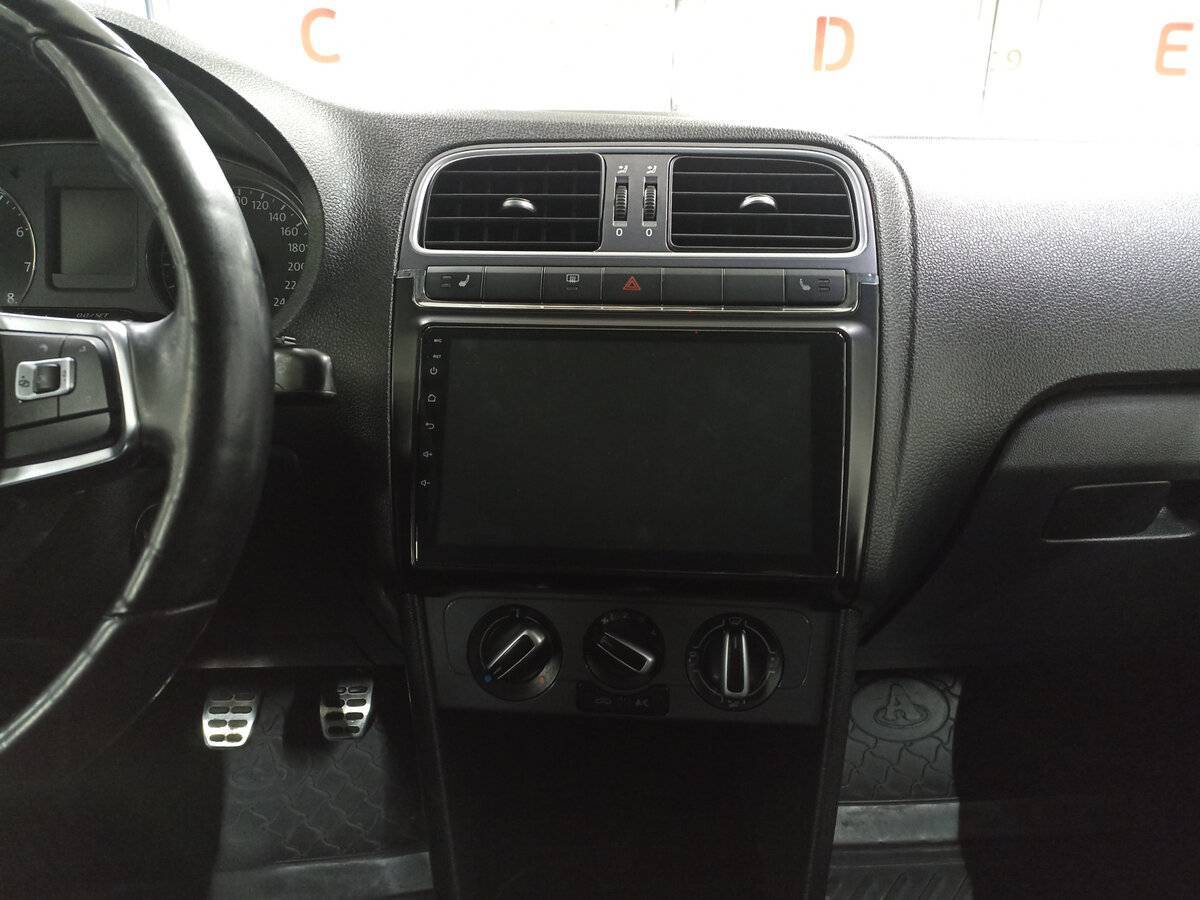 Фольксваген Поло б/у, 2018, Механическая. Фото: #14