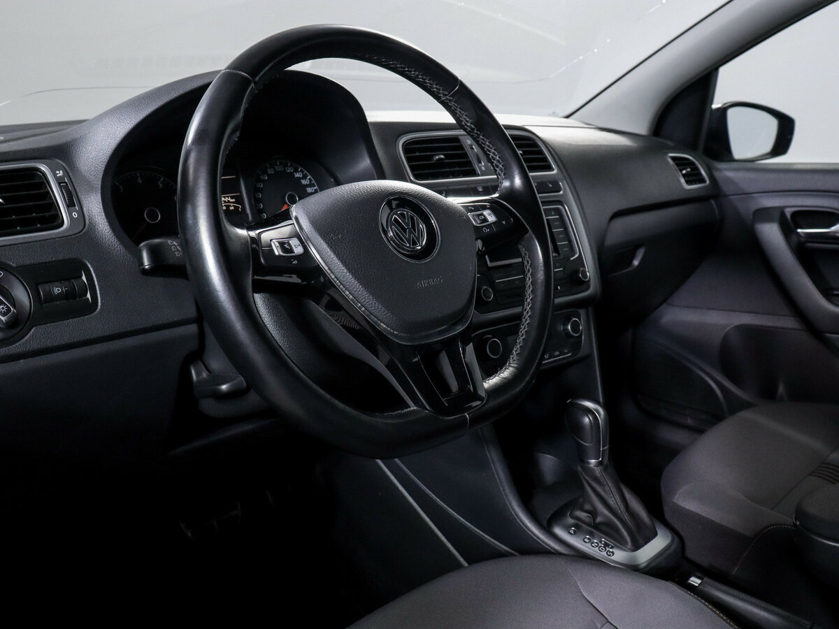 Фольксваген Поло б/у, 2016, Автоматическая. Фото: #10