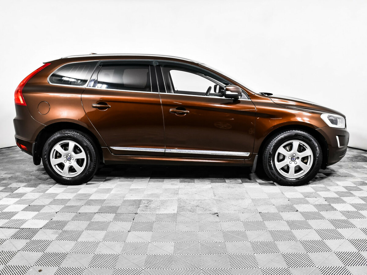 Вольво ИксЦ60 б/у, 2015, Автоматическая. Фото: #3