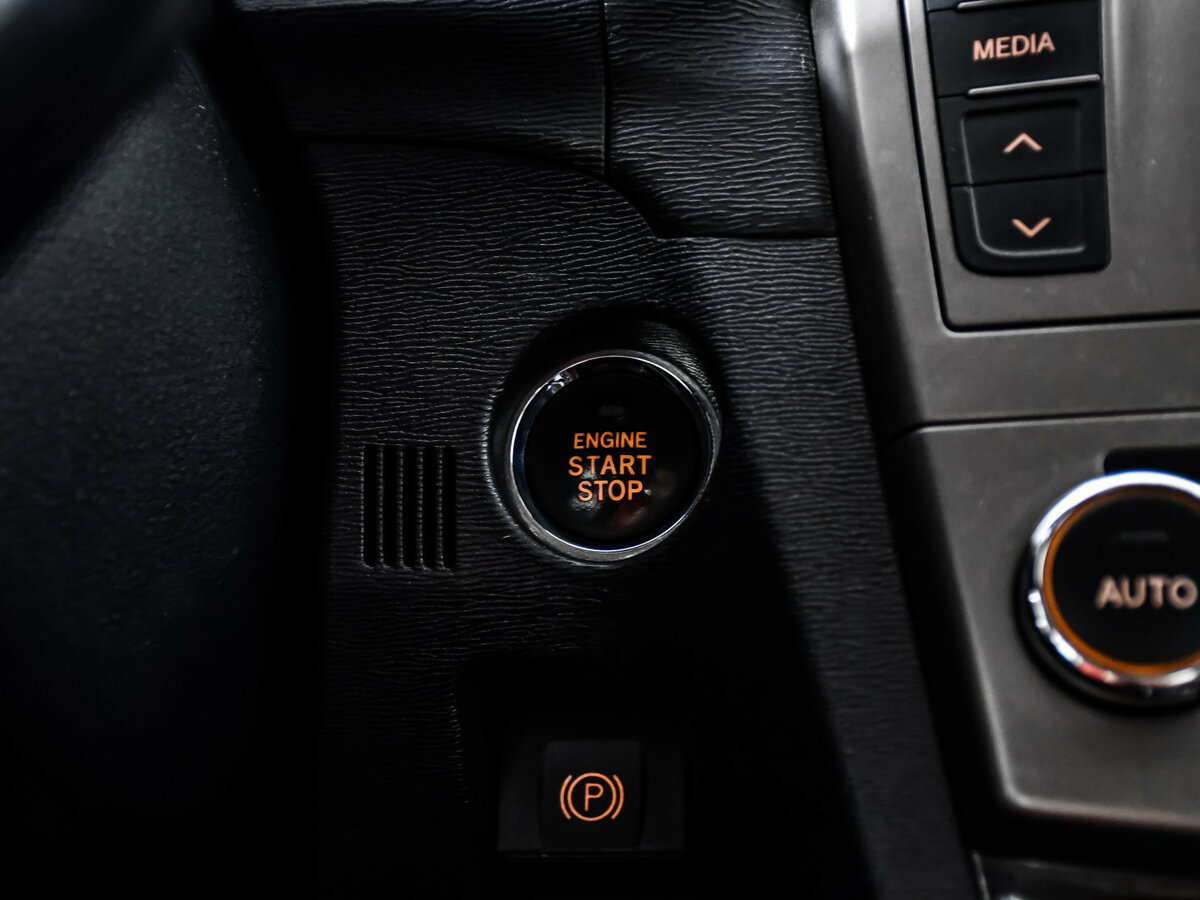 Тойота Авенсис б/у, 2012, Вариатор. Фото: #15