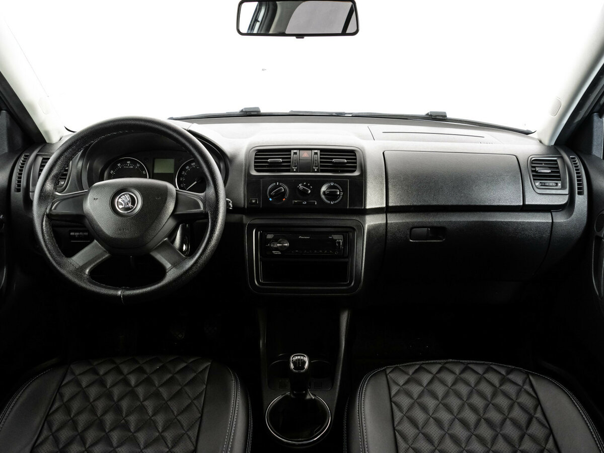 Шкода Фабия б/у, 2013, Механическая. Фото: #9