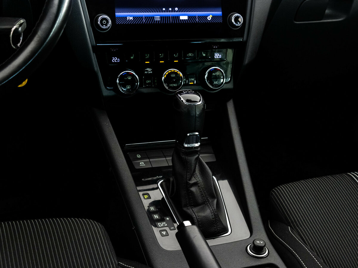 Шкода Октавия б/у, 2019, Роботизированная. Фото: #9