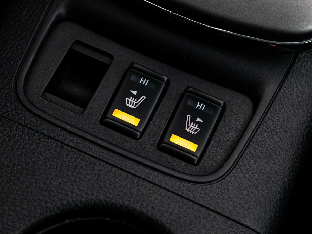 Ниссан Сентра б/у, 2015, Механическая. Фото: #11