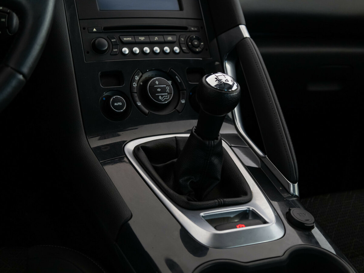 Пежо 3008 б/у, 2014, Механическая. Фото: #9