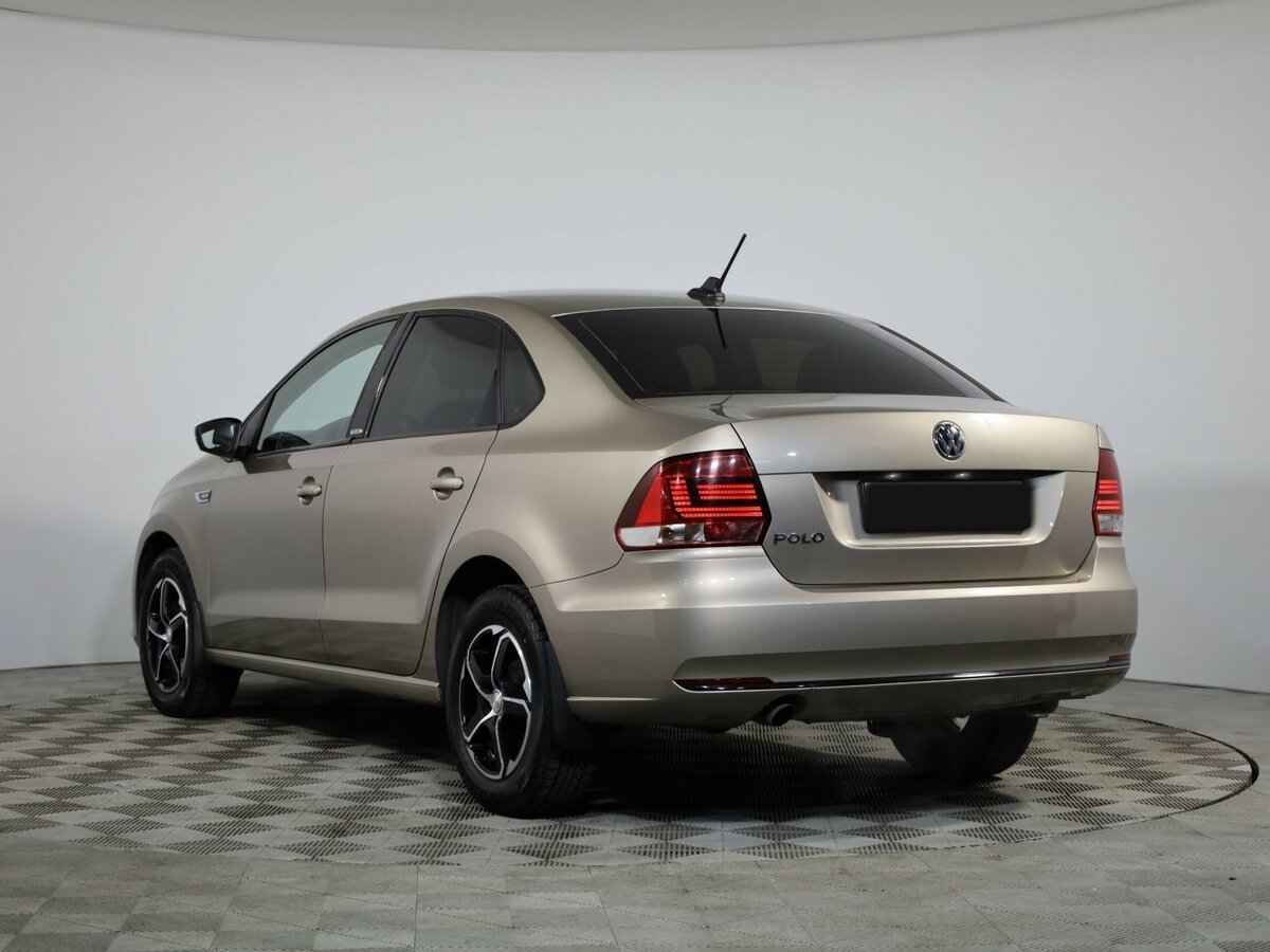 Фольксваген Поло б/у, 2017, Механическая. Фото: #1