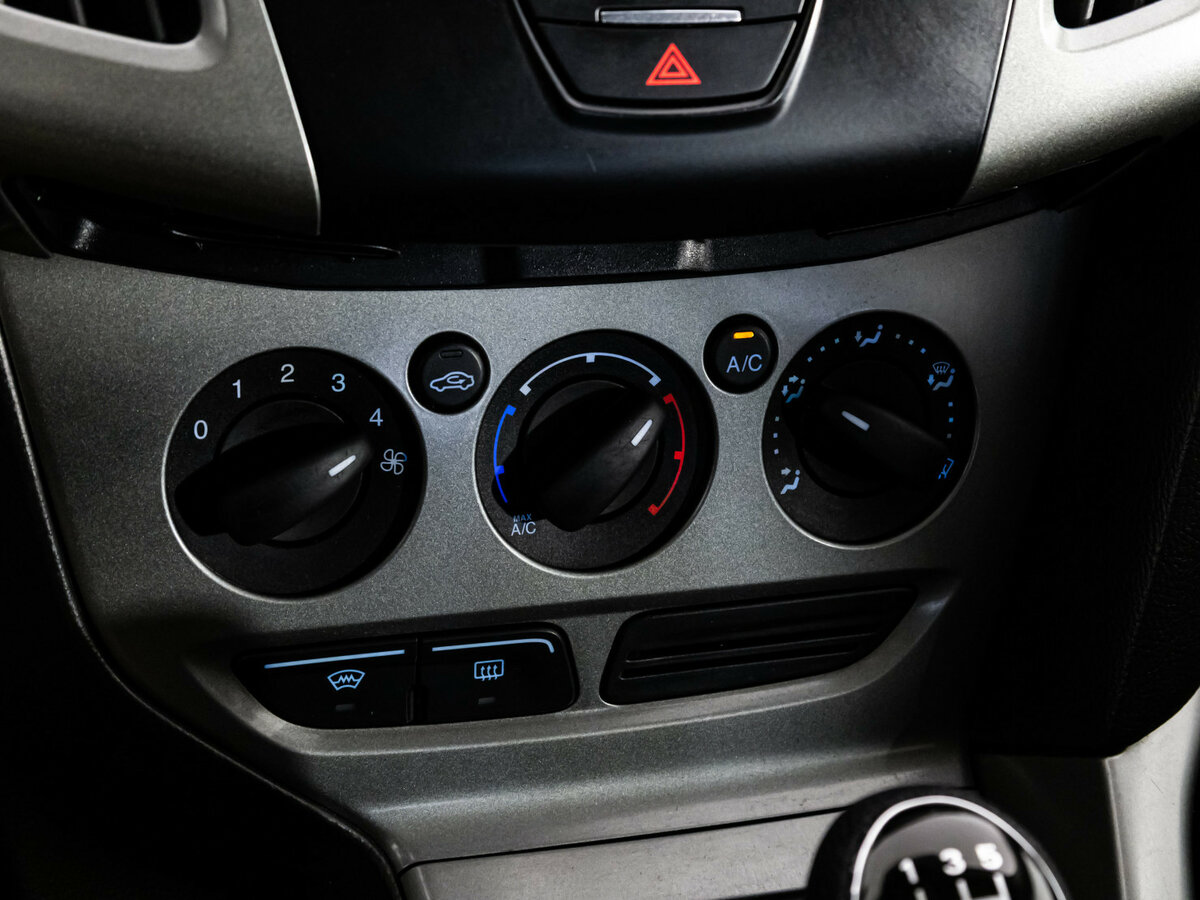 Форд Фокус б/у, 2014, Механическая. Фото: #10