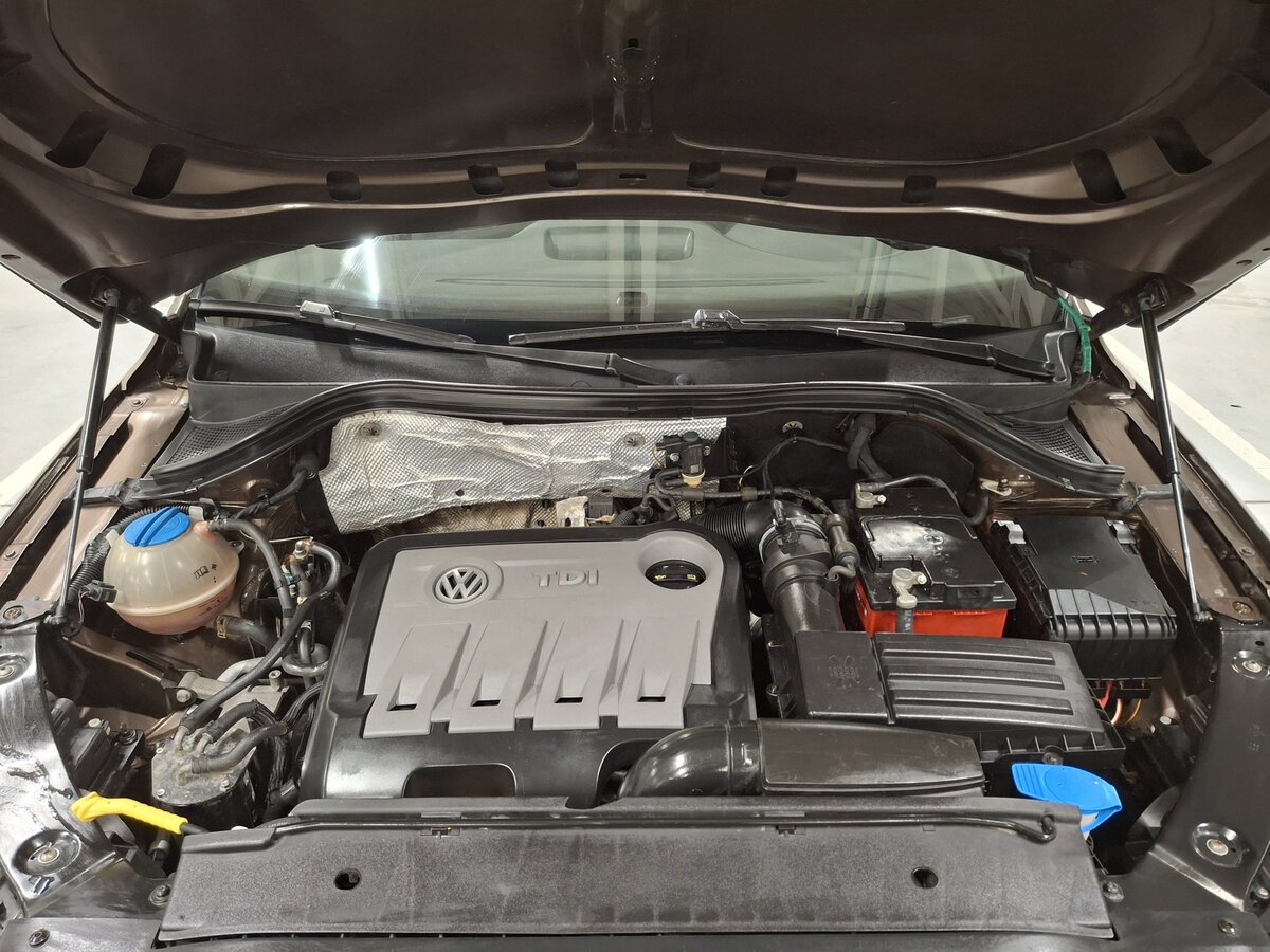 Фольксваген Тигуан б/у, 2015, Автоматическая. Фото: #8