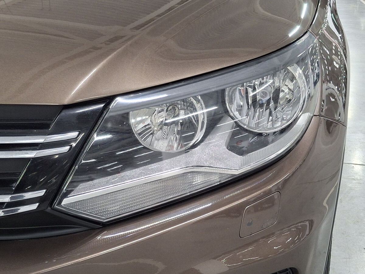 Фольксваген Тигуан б/у, 2015, Автоматическая. Фото: #16