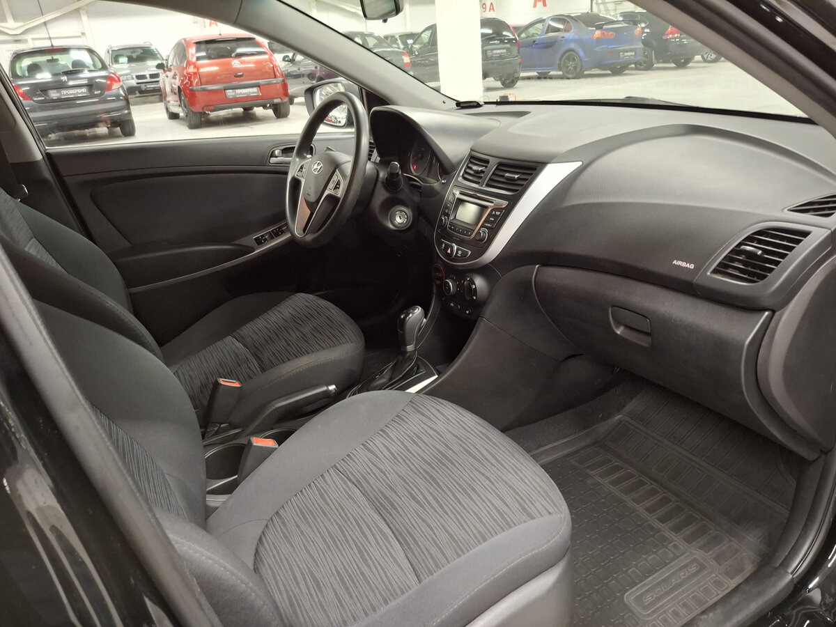 Хендай Солярис б/у, 2015, Автоматическая. Фото: #10