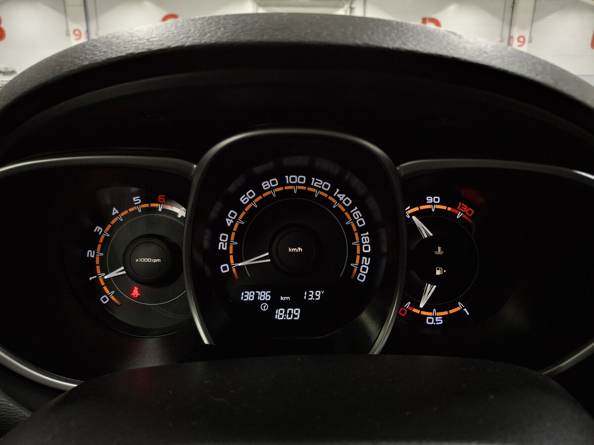 Лада (ВАЗ) Веста б/у, 2017, Механическая. Фото: #12