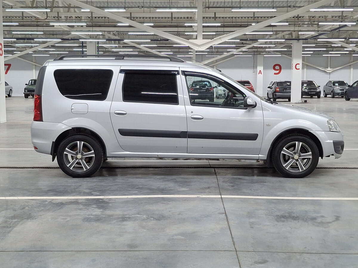 Лада (ВАЗ) Ларгус б/у, 2013, Механическая. Фото: #3