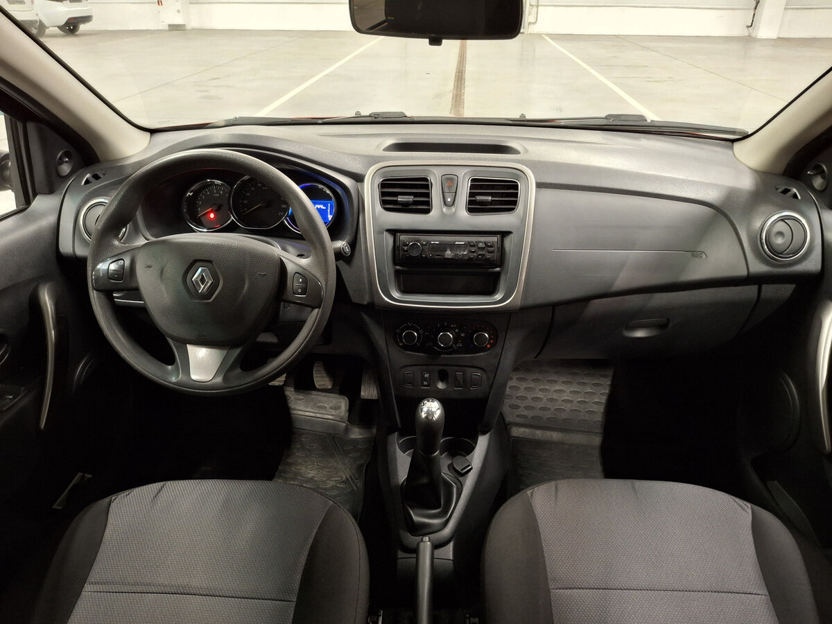 Рено Сандеро б/у, 2017, Механическая. Фото: #13