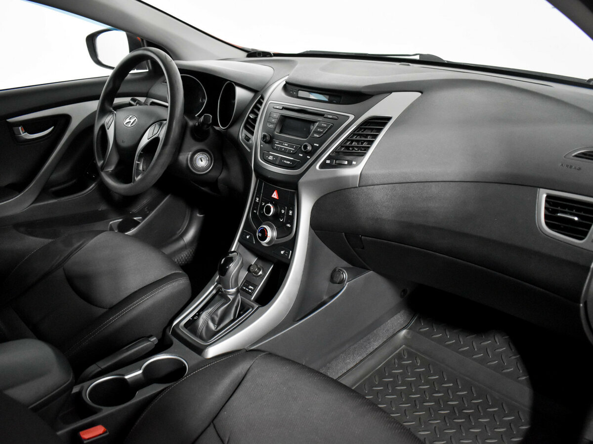 Хендай Елантра б/у, 2015, Автоматическая. Фото: #11