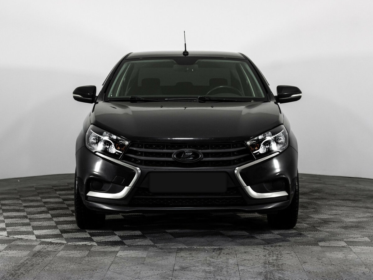 Лада (ВАЗ) Веста б/у, 2017, Механическая. Фото: #1