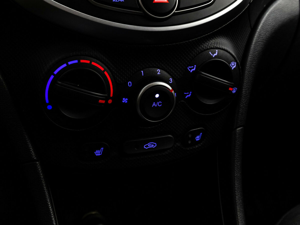 Хендай Солярис б/у, 2015, Автоматическая. Фото: #10