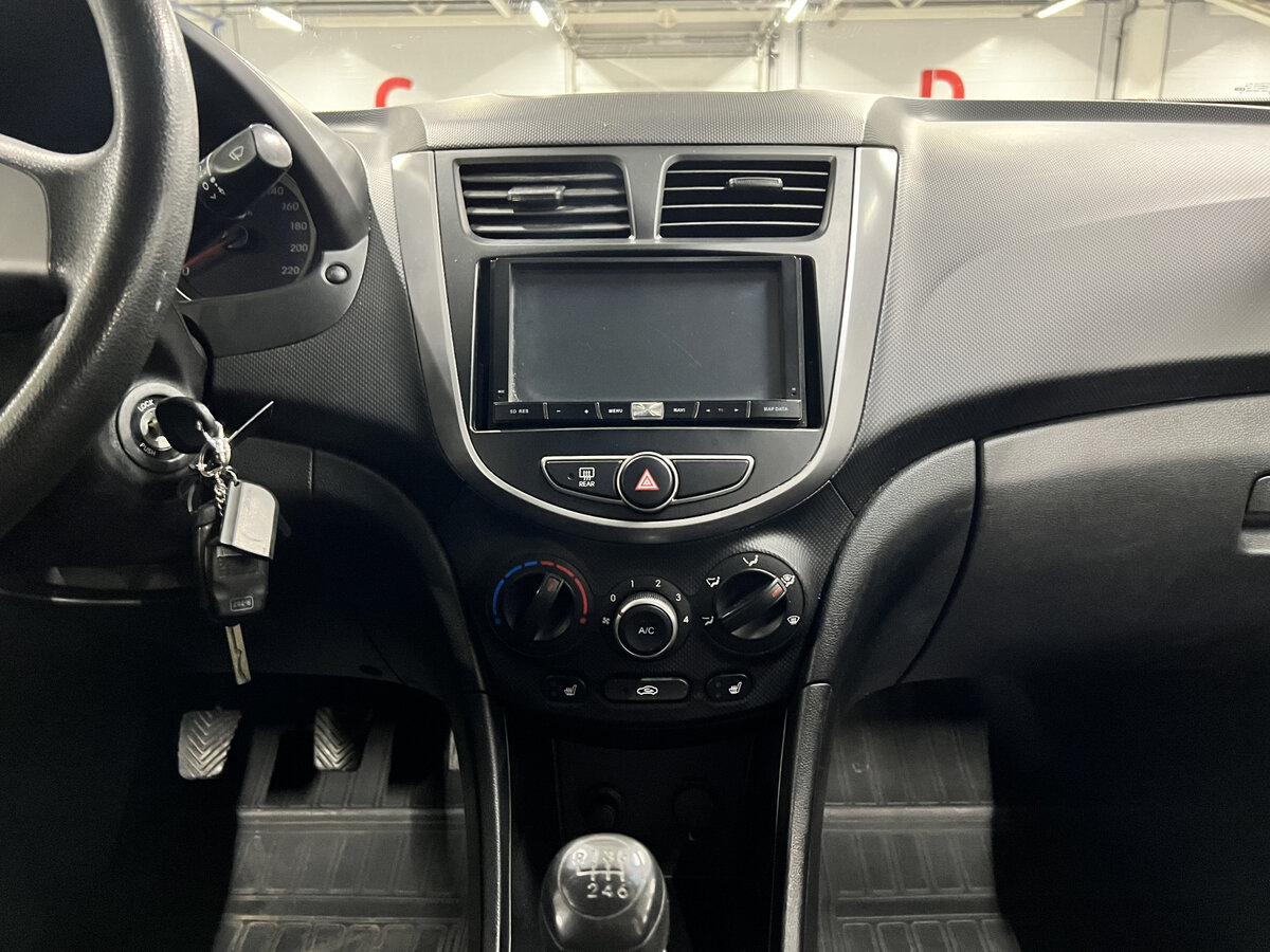 Хендай Солярис б/у, 2015, Механическая. Фото: #14