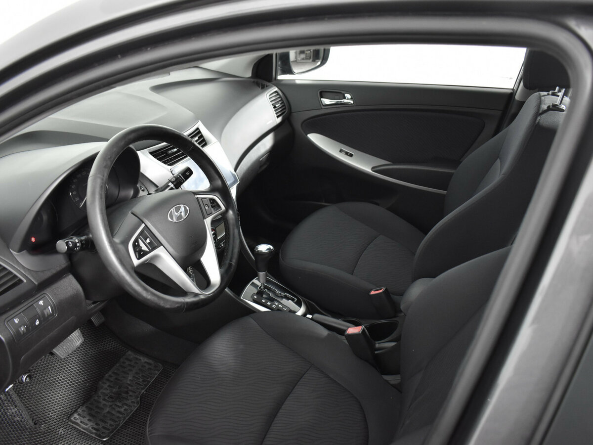 Хендай Солярис б/у, 2013, Автоматическая. Фото: #8