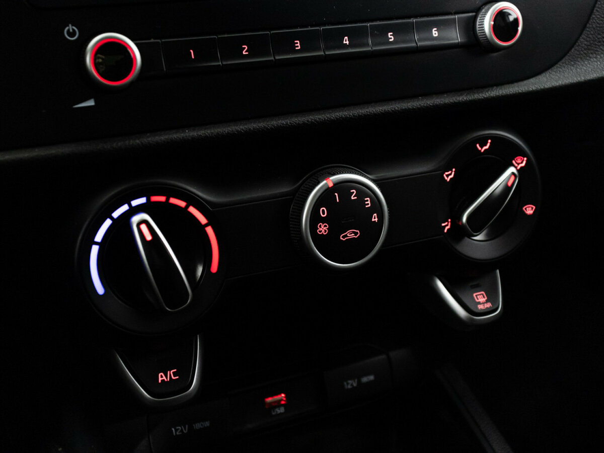 Киа Рио б/у, 2021, Автоматическая. Фото: #17