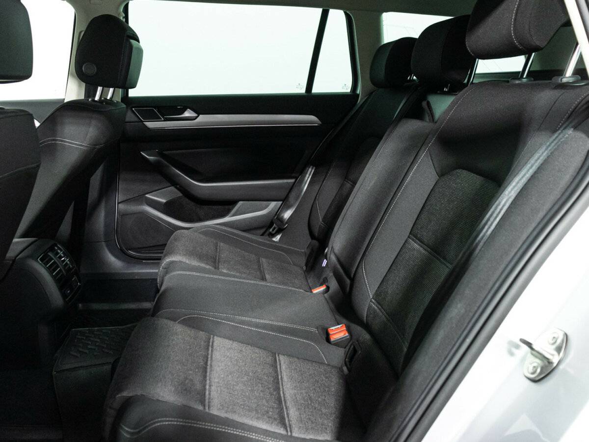 Фольксваген Пассат б/у, 2017, Механическая. Фото: #9