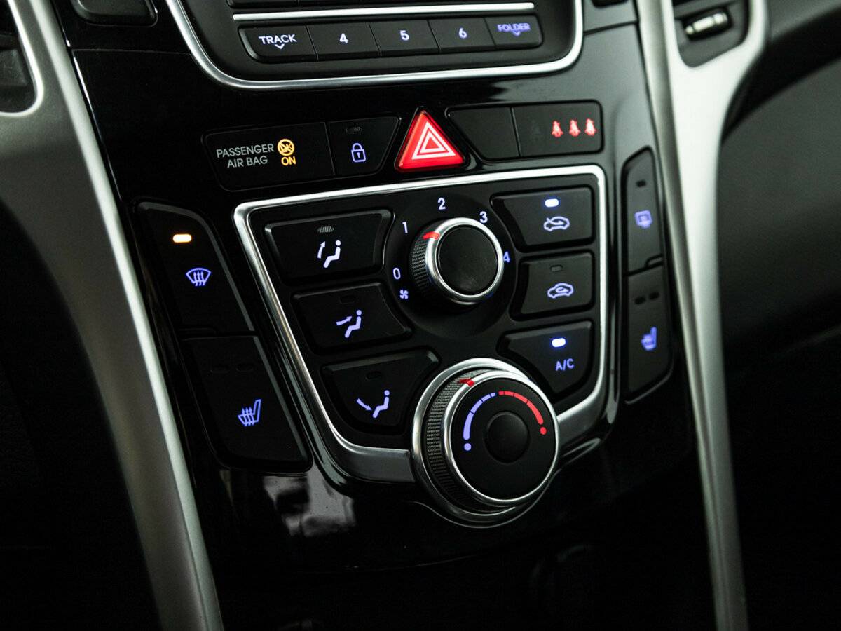 Хендай ай30 б/у, 2015, Автоматическая. Фото: #14