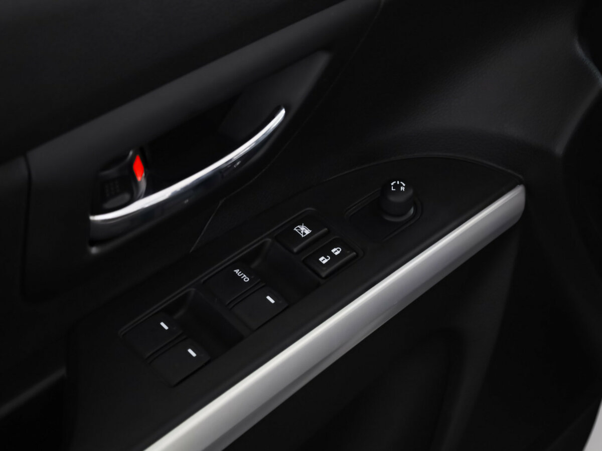 Сузуки С-Икс4 б/у, 2017, Механическая. Фото: #11