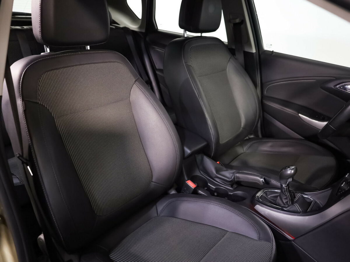 Опель Астра б/у, 2012, Механическая. Фото: #15