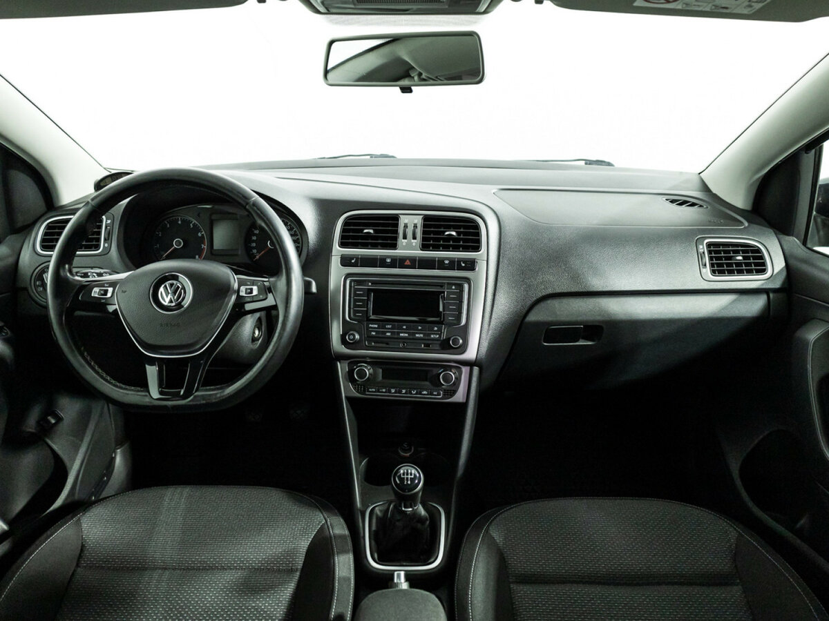 Фольксваген Поло б/у, 2016, Механическая. Фото: #12